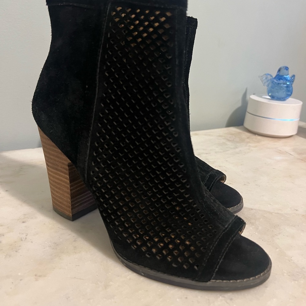 Lucky Brand Lakyn Peep Toe Ankle Booties